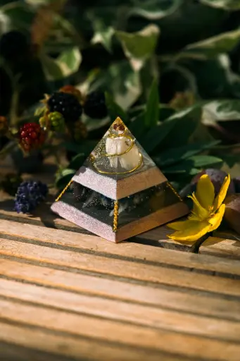 [SCOP-250625-01] Classic Orgonit Pyramide "Nivrelle"